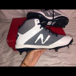 New Balance Metal Cleats